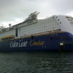 ColorLine Fähre im Hafen Kiel